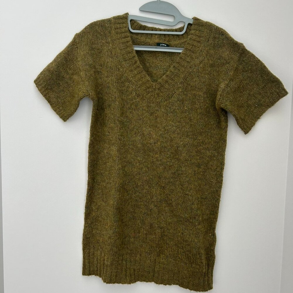 J Crew Moss Green Short Sleeve V-Neck Sweater